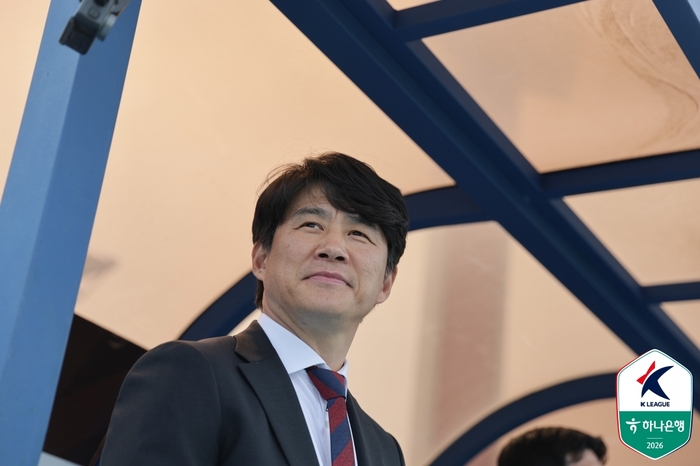 '4연승' 질주, 수원FC 박건하 감독 "2부 강팀·약팀 차이 없어, 연승으로 자신감 생겼을 것"