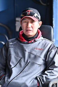 [포토]LG 염경엽 감독, 오늘은 승리를!