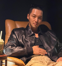 ‘티파니♥’ 변요한, 까까머리로 파격 변신... 색다른 매력