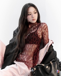 ‘송하란’의 겨울 가고 ‘이성경’의 봄 왔다... 화보 촬영 비하인드 공개