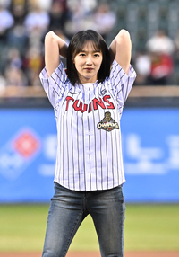 [포토]배우 표예진의 시구