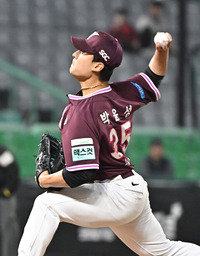 [포토]키움 박윤성, SSG전 등판