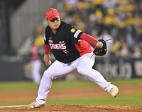 [포토] 6회 만루에 마운드 오른 조상우