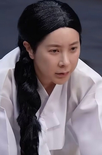 서인영, 소복 입고 사약까지…“미쳤었다”며 석고대죄