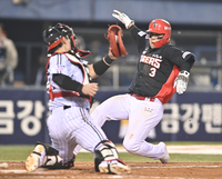 [포토] 홈쇄도 김선빈 ‘안되네’