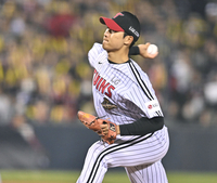 [포토] 역투하는 LG 우강훈