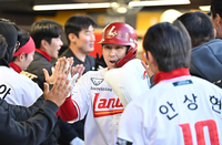 [포토]SSG 최정, 시즌 첫 홈런