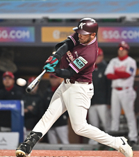 [포토]키움 브룩스의 5경기 연속 안타