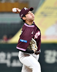 [포토]역투하는 키움 정세영