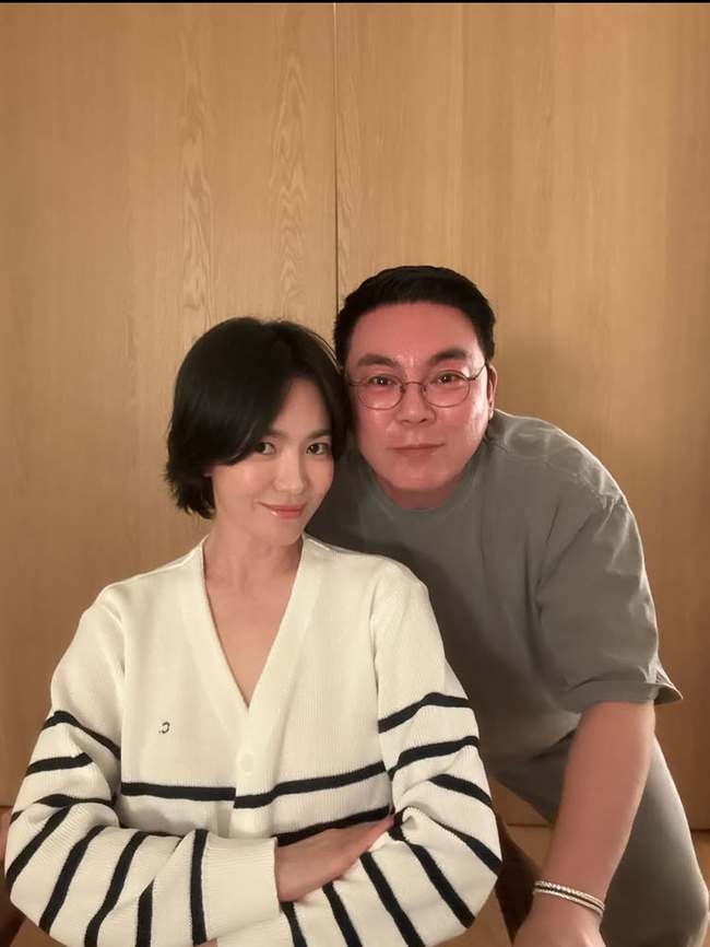 “생일 밥 차려주는 이쁜 내 동생”…송혜교, 남사친 생일상까지