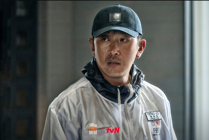 “제발 범죄를 들키지마”…‘건물주’ 기묘하게 빠져드는 ‘삑사리의 미학’ [SS연예프리즘]