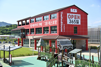 장수군, ‘만남의 광장’서 임시직매장과 주말 플리마켓 본격 운영