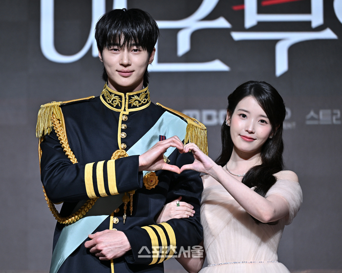 "10년이 걸렸다"...변우석·아이유, '21세기 대군부인' 이래서 최고 기대작 