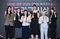 [포토]WKBL 시사익, 베스트5와 신인상