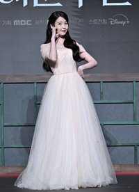 [포토] 아이유 ‘사랑스런 볼하트’