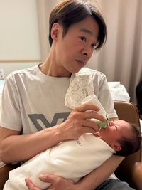 김홍표, 부부 합산 ‘100세’에 얻은 딸…“아빠가 되어 가는 중”