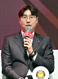 [포토]우승 노리는 KB스타즈 김완수 감독