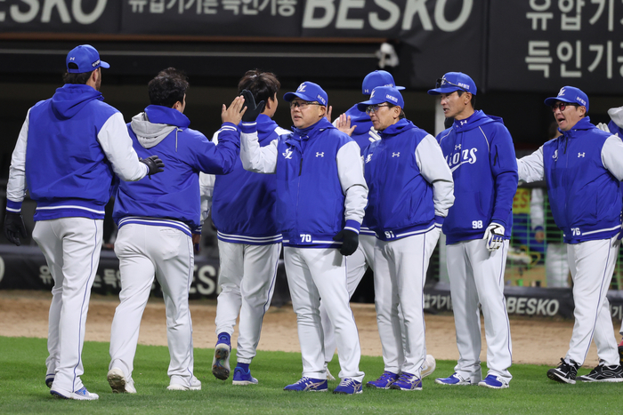 "양우현 물꼬 텄고-베테랑 집중력 발휘" 박진만 감독, 역전승 웃었다... "선발 양창섭 잘 버텨" [SS광주in]