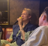 금발에 유카타까지…박유천, 일본 노래방에서 포착