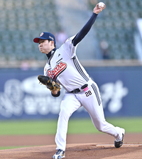 [포토] 최승용 ‘힘찬 투구’