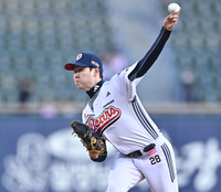 [포토] 역투하는 두산 최승용