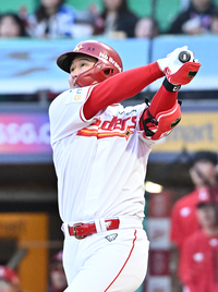 [포토]SSG 최정의 역전 홈런