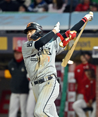 [포토]안타 치는 한화 심우준