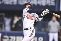 [포토] 박찬호 ‘아! 파울이야’