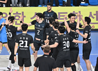 [포토]현대캐피탈, 2연패 뒤 2연승