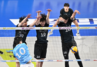 [포토]정지석의 공격을 블로킹 하는 레오