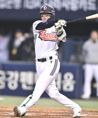 [포토] 파울 치는 박찬호