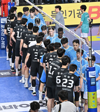 [포토]승부를 5차전까지 가지고 간 현대캐피탈과 대한항공