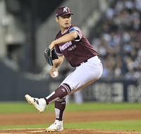 [포토] 이준우 ‘힘찬 투구’