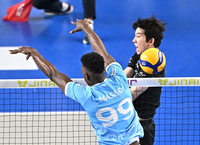 [포토]터치 아웃 만들어내는 현대캐피탈 허수봉