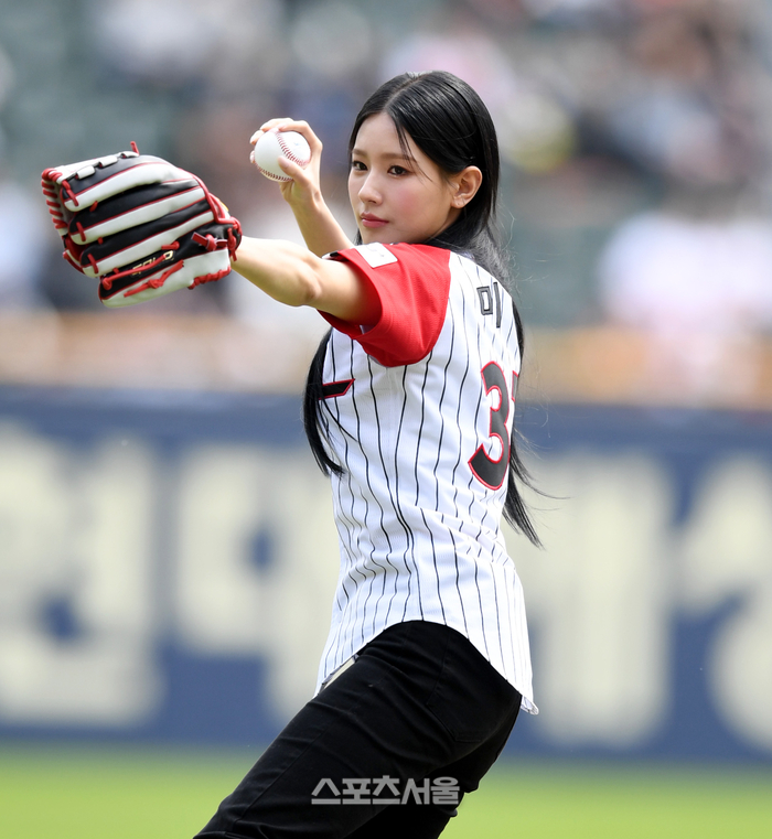 "이번에도 승리 요정 되고 싶다" 아이들 미연, 다시 한번 LG 승리 기원 시구 나선다