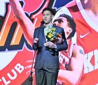 [포토] 식스맨상 수상 주인공은 SK 다니엘