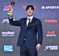 [포토] 이정현 ‘MVP 받았어요’