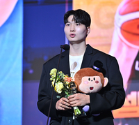 [포토] 서울SK 안영준, 베스트5 수상