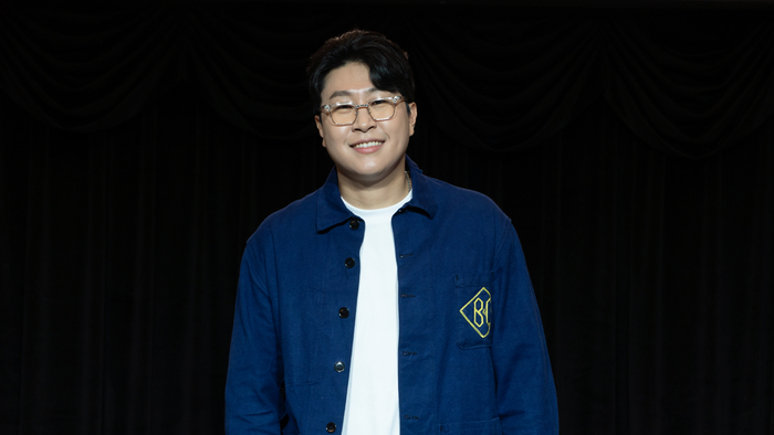 “성(性)적 콘텐츠라니"...'피식대학' 이용주, 유튜브 제재 당했다