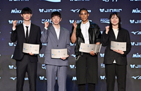 [포토]V-리그 MVP와 영플레이어상의 주인공들