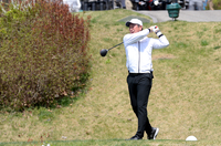 [포토] 티샷하는 김도균 감독