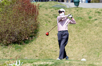 [포토] 티샷하는 한웅수 부총재