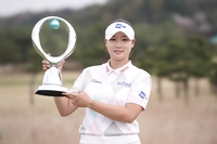 김민솔 우승 뒤에 ‘보이지 않는 힘’…두산건설 We’ve 골프단, ‘세심한 관리’ 빛났다 [SS시선집중]