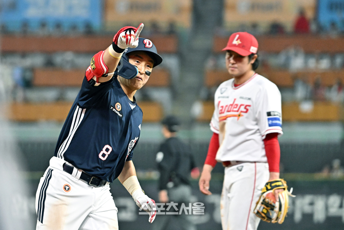 [포토]두산 손아섭, 트레이드 첫 경기부터 2점 홈런