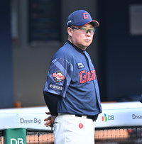 [포토] 김태형 감독 ‘이겨야 해’