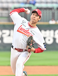 [포토]SSG 타케다, 두산전 선발 등판