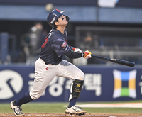 [포토] 손성빈, 3회 우전안타