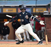 [포토]두산 카메론, SSG 전영준 상대 2점 홈런