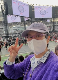 “하얗게 불태웠다”…박미선, 보라색 입고 BTS 콘서트 출격