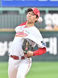 [포토]SSG 타케다, 두산전 선발 등판